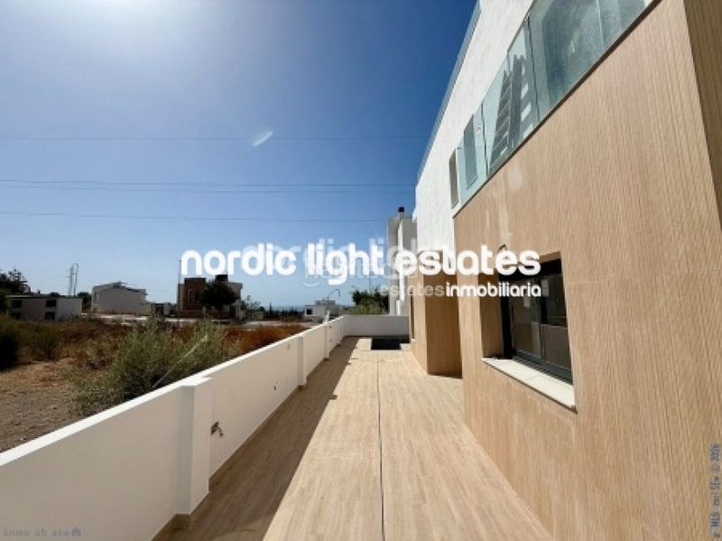 Foto cdaf949d-de5b-4c72-9150-9794895039b8. Maison avec piscine dans Capistrano Nerja