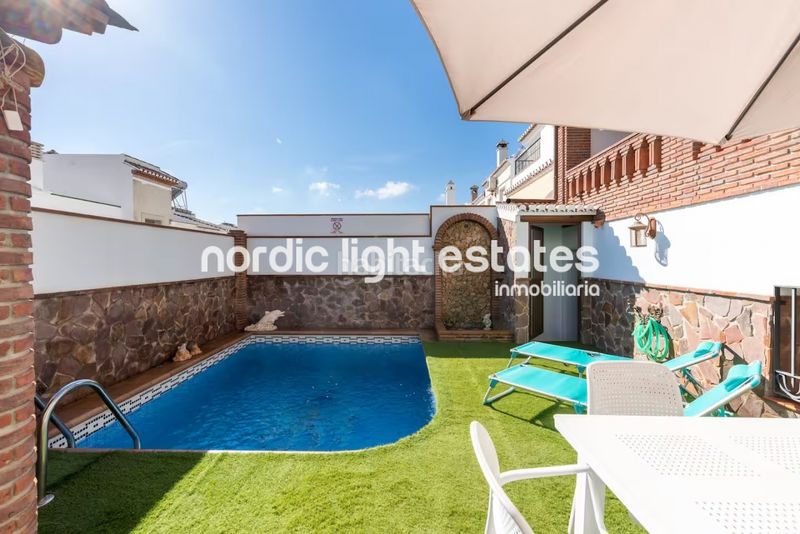 Foto 0b383c23-13f2-46a2-9e1a-6b20f31934c6. Miete etagenwohnung mit pool in Almijara Nerja