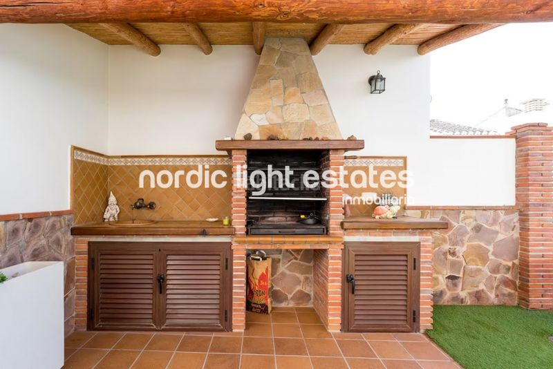 Foto 4271f8e9-dfb1-49c6-b4da-038a454cb347. Miete etagenwohnung mit pool in Almijara Nerja