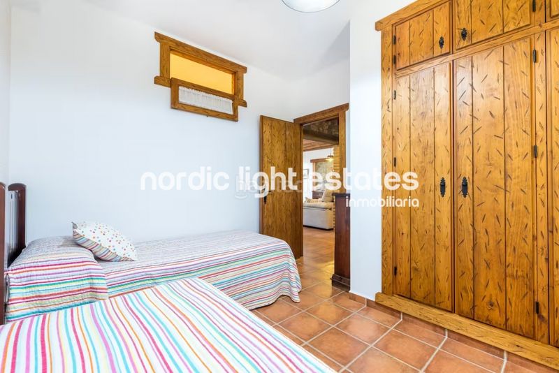 Foto 6f5a7c87-a2f6-45f4-ba03-ceb11eba6bc5. Miete etagenwohnung mit pool in Almijara Nerja