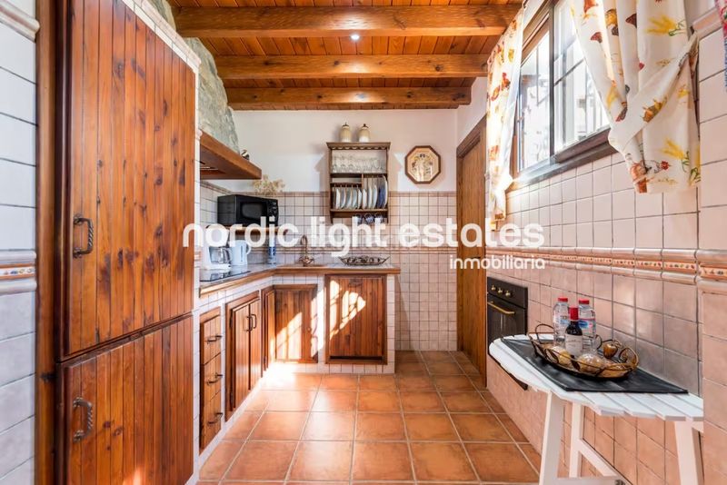 Foto 8520c4c3-ed05-4a95-95f4-8777e2956a7e. Miete etagenwohnung mit pool in Almijara Nerja