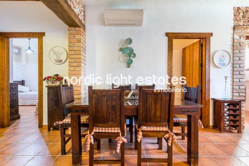 Foto e5d8b60c-174d-4f39-b576-5f3f72bf9bb1. Miete etagenwohnung mit pool in Almijara Nerja