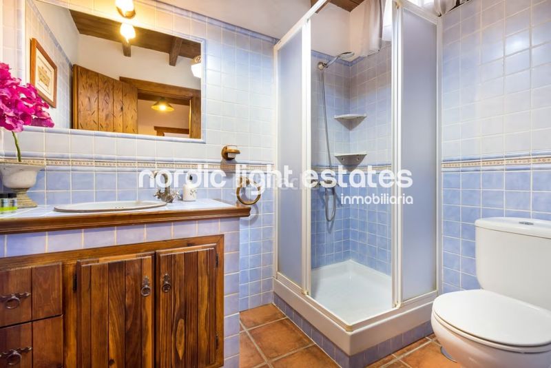 Foto f767e66f-f6a4-4c52-ba09-6e35200c9722. Miete etagenwohnung mit pool in Almijara Nerja