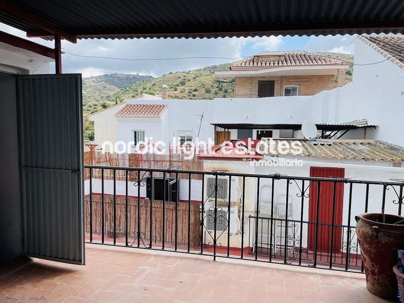 Foto bff12d9e-7bd0-43fc-8f22-768b0d442c20. Casa a Torrox pueblo Torrox