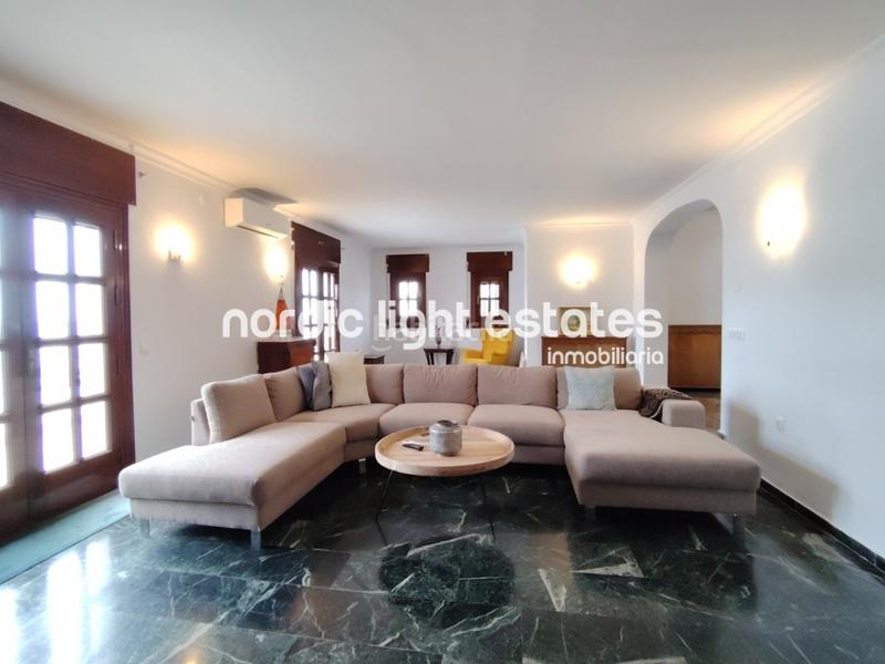 Foto 0323c4b0-a68f-4985-9b75-183edddfa680. Casa en Capistrano Nerja