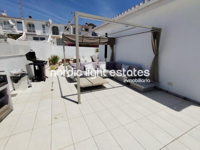 Foto 31f125ac-659f-4879-bfc6-9c5a13eaf2c8. Casa amb aparcament piscina a Capistrano Nerja