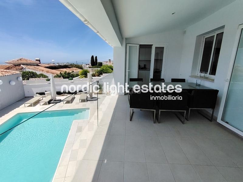 Foto ba7e96b2-b001-4fc7-ac6d-48f483666fbe. Casa amb aparcament piscina a Capistrano Nerja