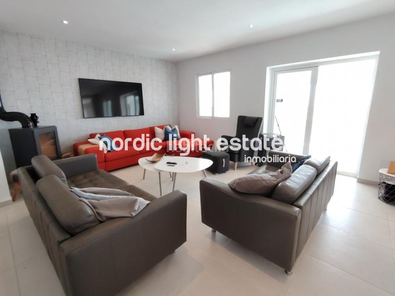 Foto e1debaf3-29b0-4729-8aa7-76714c545fc1. Casa amb aparcament piscina a Capistrano Nerja