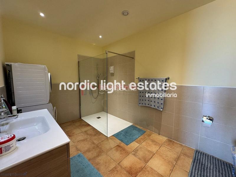 Foto 1b0739bc-b543-4b60-8dd2-1127fcf3be70. House with parking pool in El Peñoncillo Torrox