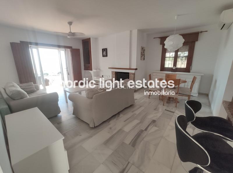 Foto 318b8053-8354-43eb-8a58-bb0091db3664. Casa en Capistrano Nerja