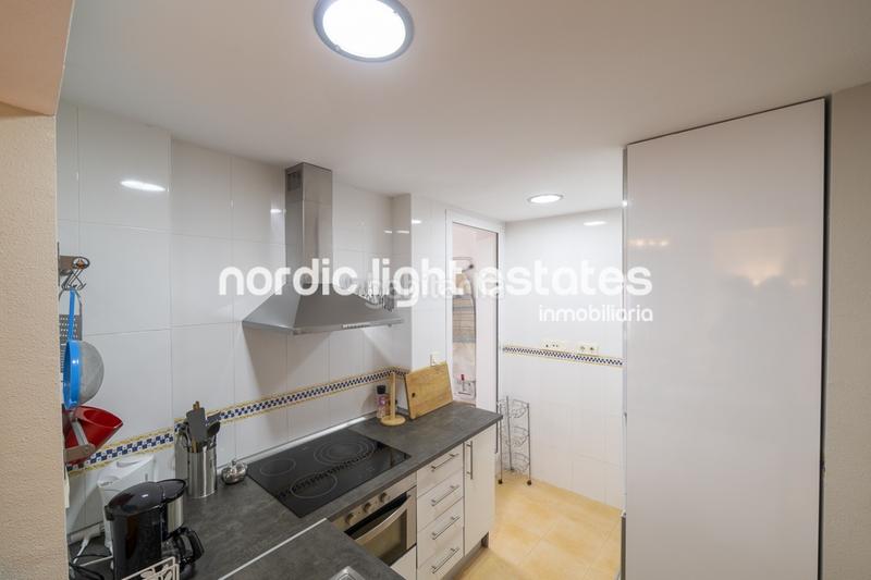 Foto 0d20d0c3-70e8-40bb-b012-8cc7aed1f61f. Piso en Avda Pescia - Ctra de Frigiliana Nerja