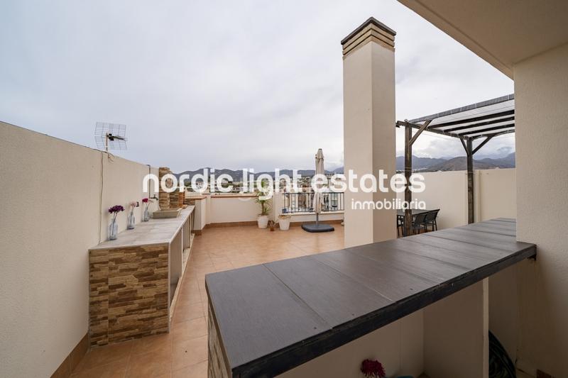 Foto 9efcf9a7-e890-41c3-8f09-9d0350589399. Piso en Avda Pescia - Ctra de Frigiliana Nerja