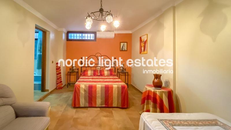 Foto 702936b4-24b2-41bf-b58f-8aa494b14bc2. Casa con parcheggio piscina in Frigiliana