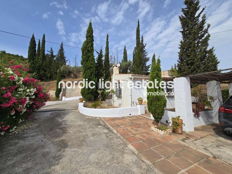 Foto 9f2a41ea-5415-430b-b19e-859906507f6d. Haus mit pool in Torrox pueblo Torrox