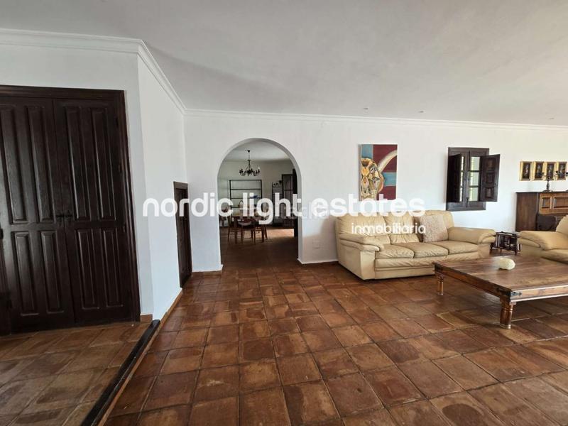 Foto 13a4ff8c-ff83-4fd6-a15b-4ad17b3aa9f4. House with pool in Torrox pueblo Torrox