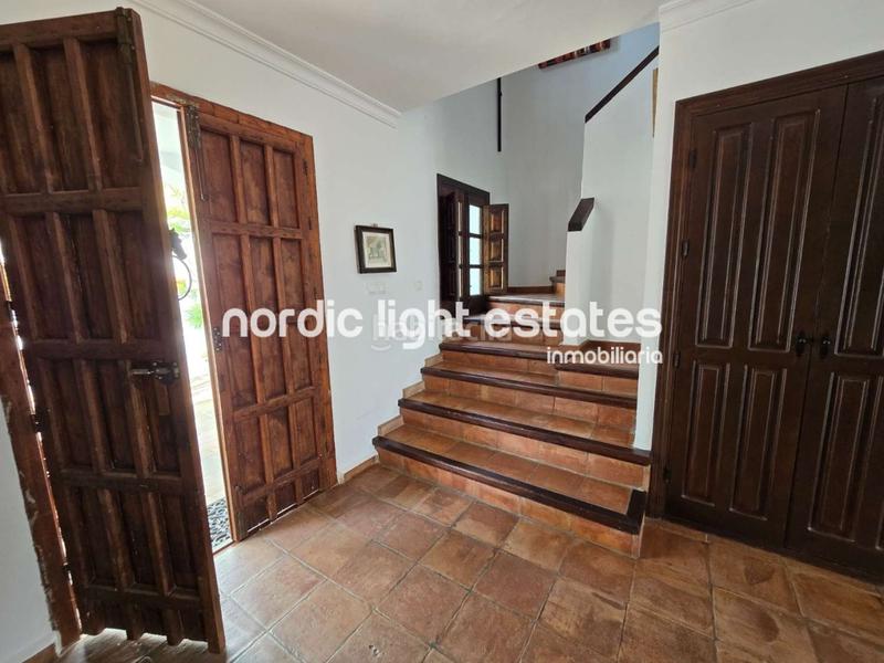 Foto 4cbb69ab-d1a5-4eaa-a480-cbdcce1e154d. House with pool in Torrox pueblo Torrox