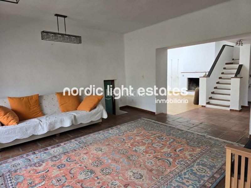 Foto faac784c-e540-4122-a914-cc4421361384. House with pool in Torrox pueblo Torrox