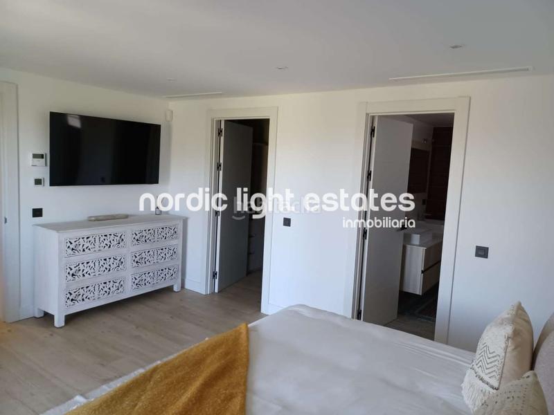 Foto 0e219b11-bfc5-4333-82ed-9325401ebf51. House with parking pool in Coín