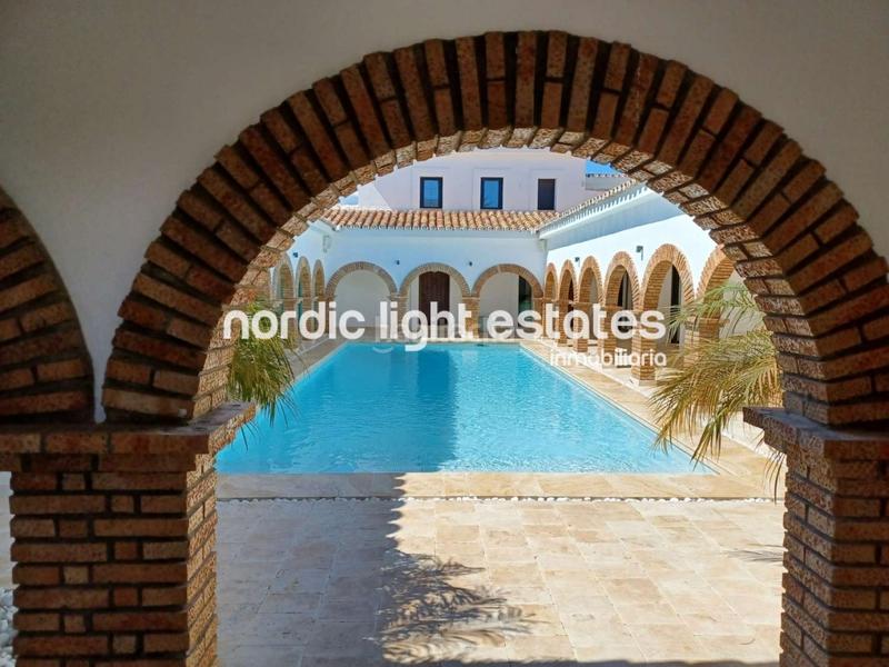 Foto 7dafc1f4-8a87-41a2-bbe1-991d762e1aa9. House with parking pool in Coín