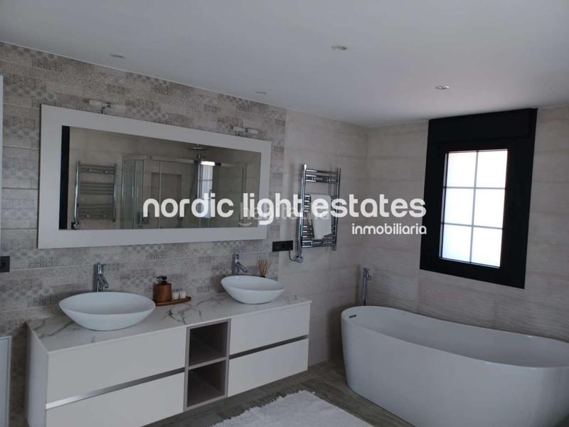 Foto 93facc6b-90ce-4628-a7c5-f68a161985db. House with parking pool in Coín