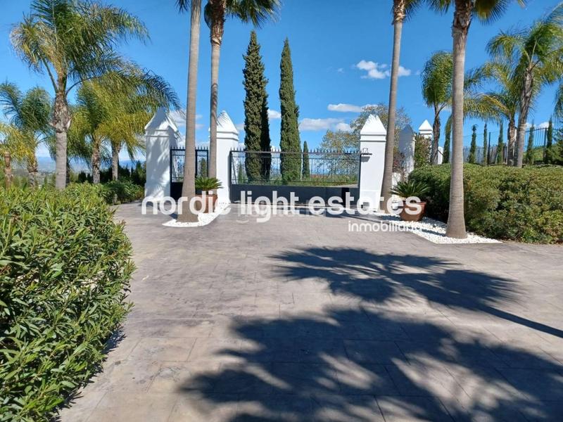 Foto 9bb43462-9df5-4bb5-b24f-a56970e63e1b. House with parking pool in Coín