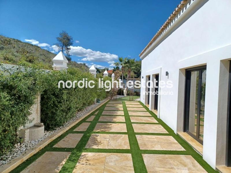 Foto 9f46f7a9-39dd-4a60-ba85-5120c9148b39. House with parking pool in Coín