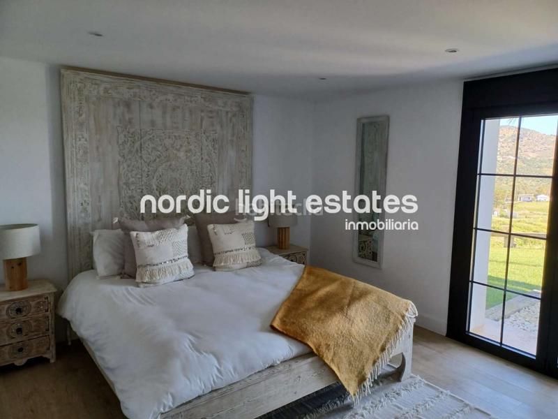 Foto ed3bf63f-98b0-49f3-bed7-889204153f97. House with parking pool in Coín