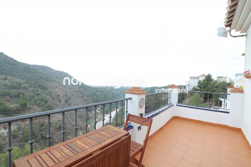 Foto 0df58714-e721-4eef-8fdd-32e76d9c8ae3. Casa amb piscina a Frigiliana