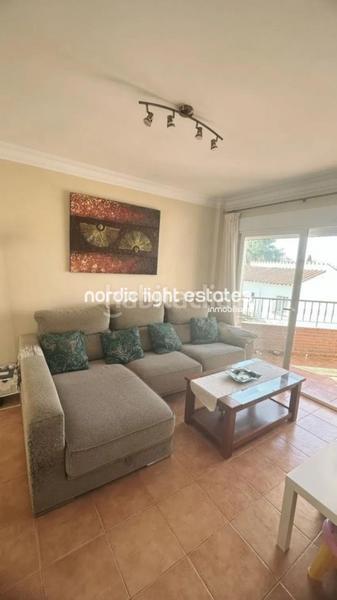 Foto c39beaea-7c3c-4979-9687-496f8a481b00. Casa con parcheggio piscina in Almijara Nerja