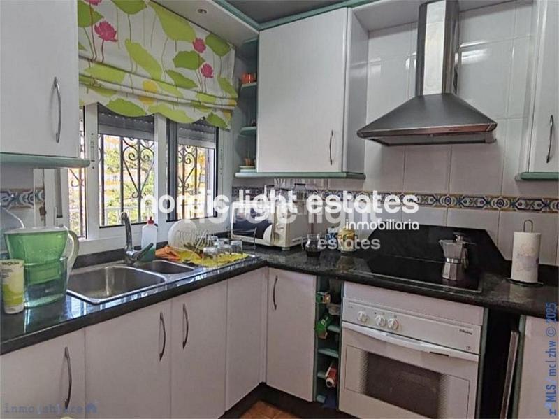 Foto 6af31a19-e766-4d36-a0e3-59913f87ba1f. Flat with pool in Poniente-Faro Torre del Mar