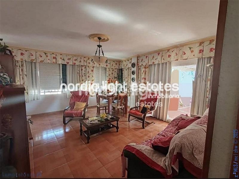 Foto 3e104f75-3881-4a45-903e-37553c556684. Piso en Poniente-Faro Torre del Mar