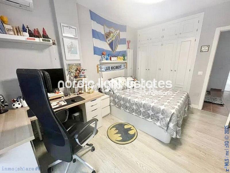 Foto 3033b430-08ef-4e0d-a0d0-597c4ceb6d8c. Casa amb aparcament piscina a Añoreta Golf - Paraíso del Sol Rincón de la Victoria