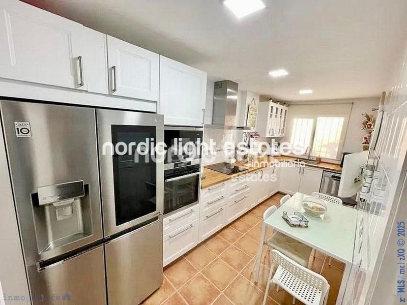 Foto 7dca5a43-1344-4458-b0bf-376f303ef6e6. Casa amb aparcament piscina a Añoreta Golf - Paraíso del Sol Rincón de la Victoria