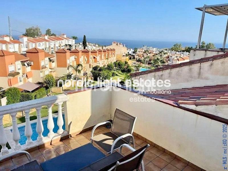 Foto a89bfc15-ec01-4d84-a8ce-4d97f9d91587. Casa amb aparcament piscina a Añoreta Golf - Paraíso del Sol Rincón de la Victoria