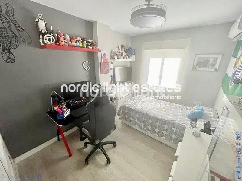 Foto db6d35b3-f0fb-49c9-bf9e-a5eb2ac4915f. Casa amb aparcament piscina a Añoreta Golf - Paraíso del Sol Rincón de la Victoria