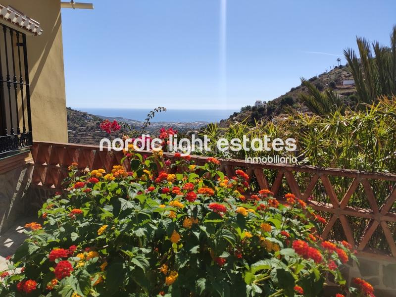 Foto 80d0cdbe-82b5-45bd-9d17-9c3aa495a6ac. Miete haus mit parking pool in Torrox pueblo Torrox