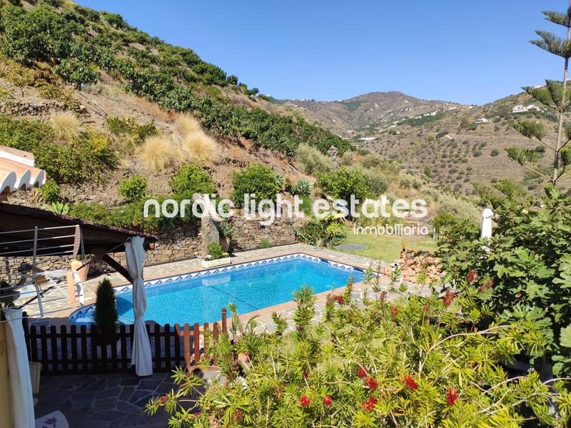 Foto cff70779-8585-4323-8433-ef4707166315. Miete haus mit parking pool in Torrox pueblo Torrox