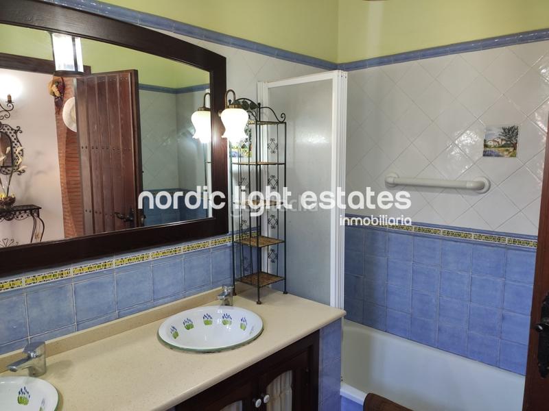 Foto d31fac25-4ff8-46f3-8441-86d0ebe8c6e2. Miete haus mit parking pool in Torrox pueblo Torrox