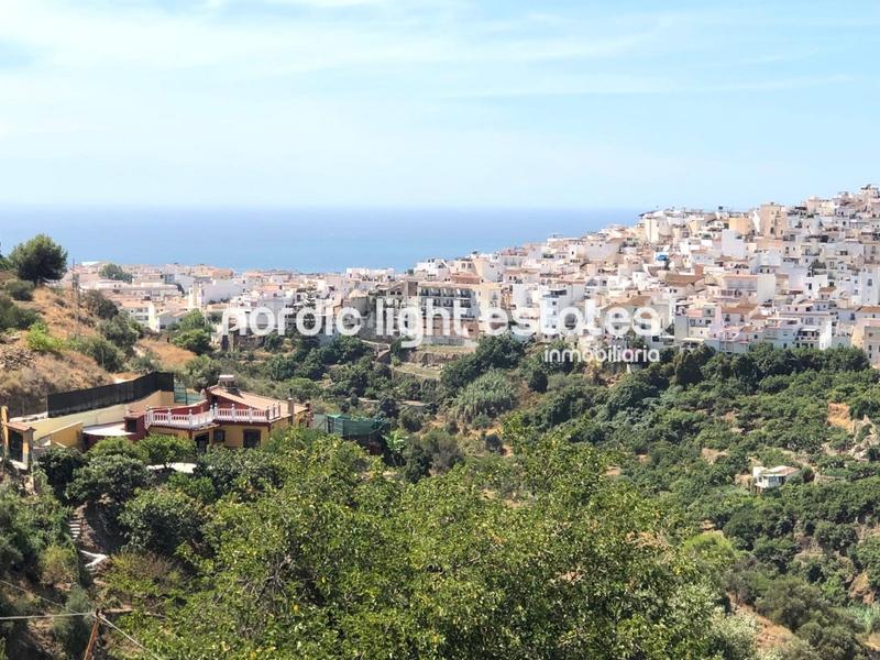 Foto 649a7955-38d5-4315-b9fa-b57ee92fecbd. Casa con piscina in Torrox pueblo Torrox