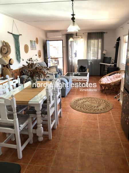 Foto e51afb44-df24-4bda-bedd-4ed741d71c0f. Casa con piscina in Torrox pueblo Torrox