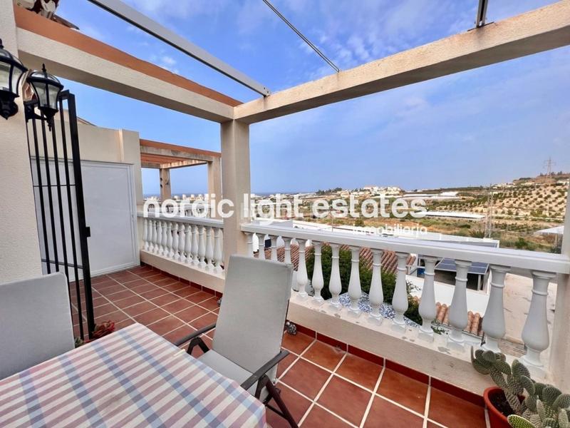 Foto 36177960-15bd-4e14-87b0-bac6ef2dfea9. Appartement avec parking piscine dans Torrox park Torrox