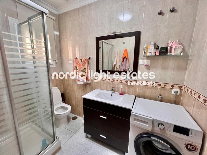 Foto f129d7e4-8169-4053-8147-fc2030cda003. Etagenwohnung mit parking pool in Torrox park Torrox