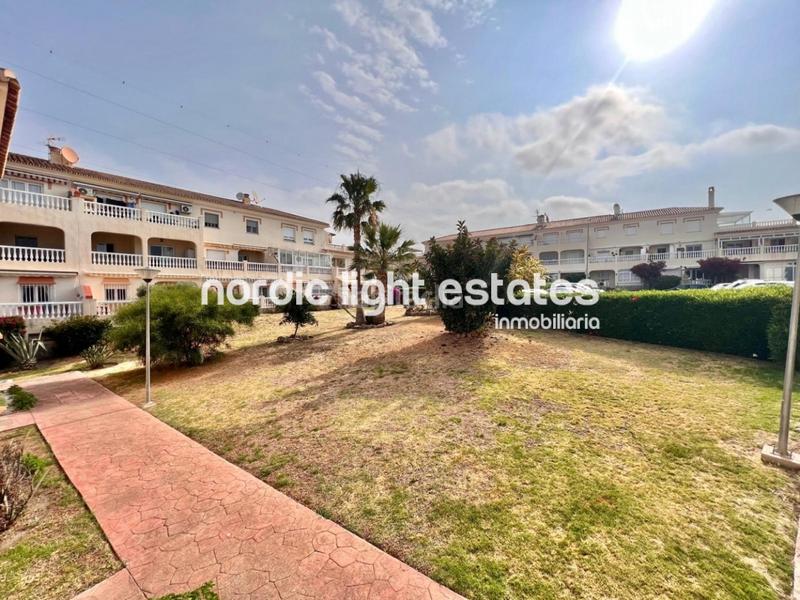 Foto 71f24cd4-c48c-4e71-b8c6-57c6f027de1c. Piso en Torrox park Torrox