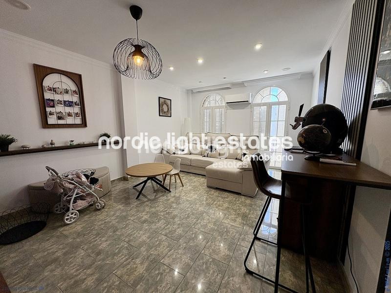 Foto 3ba37772-a38d-46d7-9638-0535eeb4cf00. Casa con parcheggio in Caleta de Velez