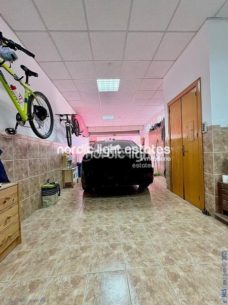 Foto 4c8ff943-3641-4d54-b3ed-1b0022a95c90. Casa con parcheggio in Caleta de Velez