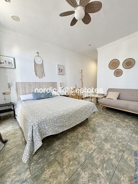 Foto 506c9d44-6874-4684-bd69-13ed5037ff1c. Casa con parcheggio in Caleta de Velez