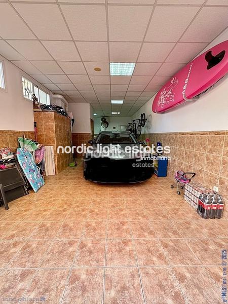 Foto 73a1f815-317e-4e0b-8c55-b8da3fb5fa8e. Casa con parcheggio in Caleta de Velez