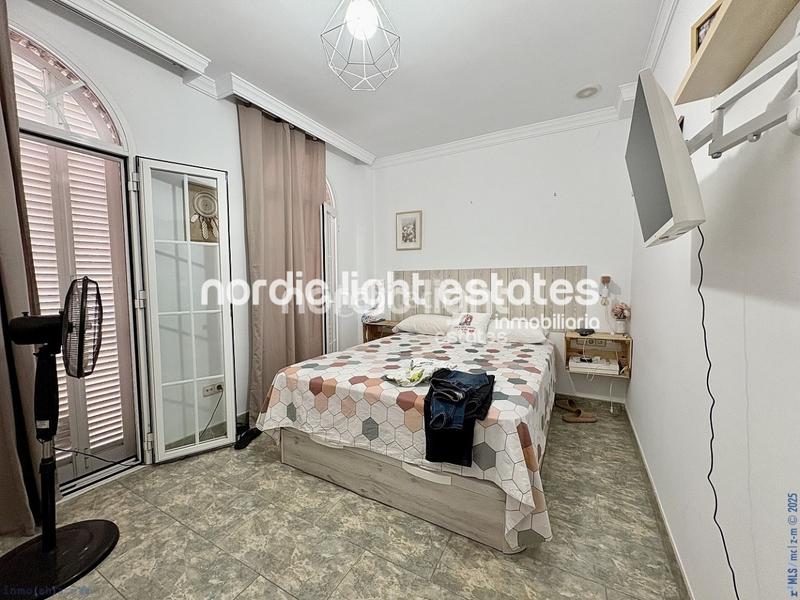 Foto 7c11303d-d60d-4e2f-b4dd-14b0e0959ad3. Casa con parcheggio in Caleta de Velez