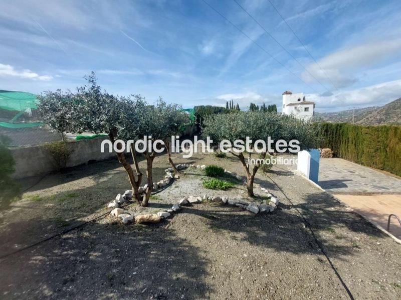Foto 1413d552-f432-40f3-8cef-826ef3a746b3. Casa amb piscina a Frigiliana