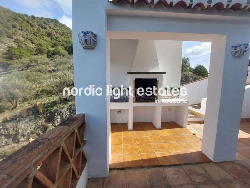 Foto e8900ef5-9642-490b-b97e-4782ae138787. Casa amb piscina a Frigiliana